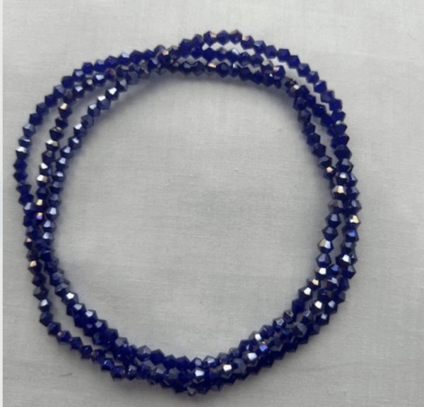 Bine bine, Baya, perles de taille – Image 2